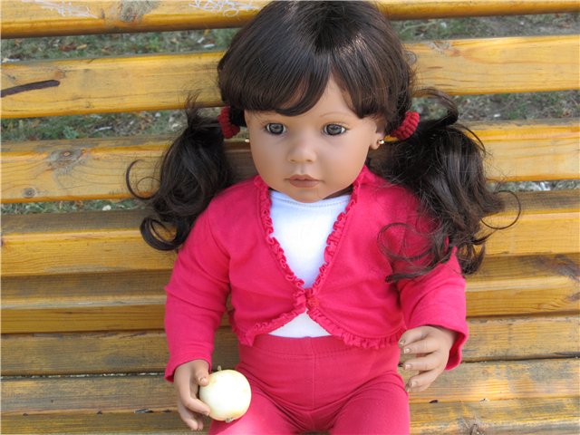 Заморская царевна Pageant Dreams от Lee Middleton (фото 7)