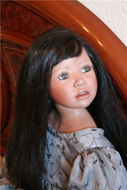 Чёрное или белое? Милли от Christine Orange