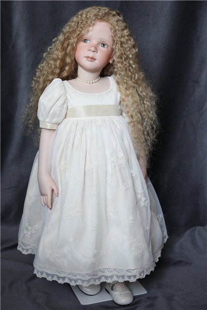 Лилу (Lilou), Рут Триффайзен (Ruth Treffeisen)