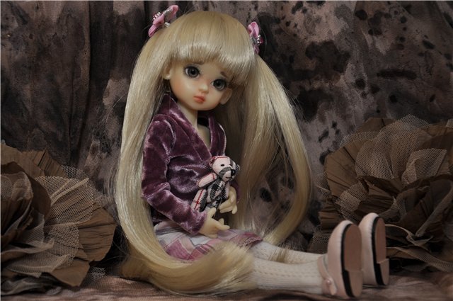 "Говорят под Новый год, что не пожелается..." - пятый тиник от Kaye Wiggs Millie fairskin у нас дома