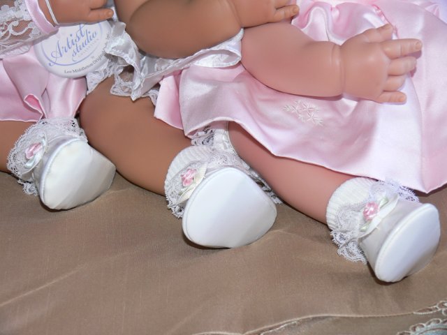 Три подружки кудряшки. Lee Middleton