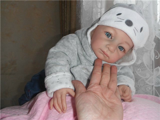 Куклы те, что радуют уже других