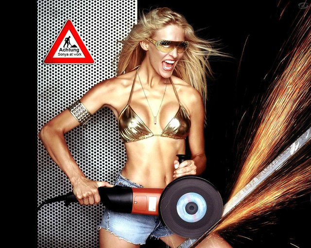 Женщины похожи на людей и живут рядом с ними или Слаще жизни и горше смерти. Предпраздничная болталка