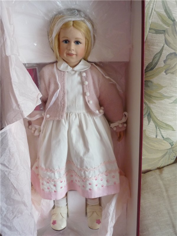 Нежная фарфоровая Элиза от Сиссель Скилле