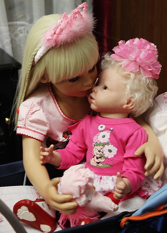 Сестрички - кукла реборн Криста и куколка Susan Lippl