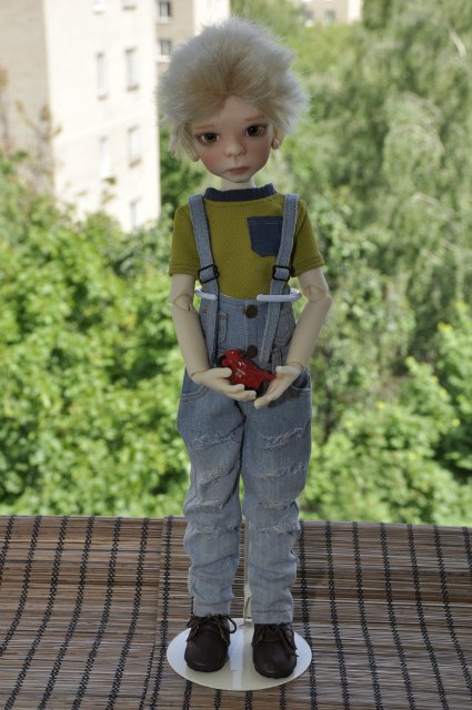 Еще раз про мальчишек... Морис от Кайе Виггз с подружками