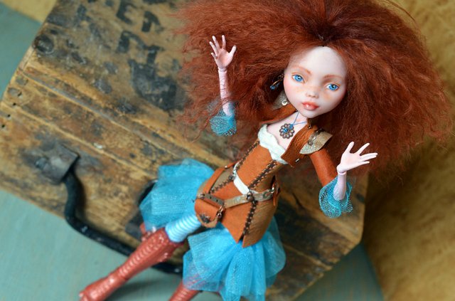 ООАК Дракулауры из Monster High. Версия 2 (фото 7)