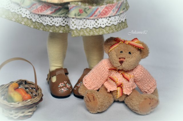 Оливия - девочка от Helen Kish