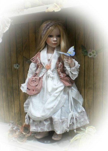 Фарфоровая кукла Ева - "реверанс позапрошлому веку"
