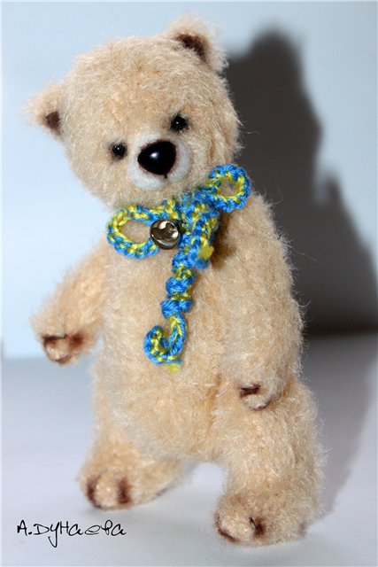 Мини мишка Бо - игрушка вязанная крючком (фото 8)