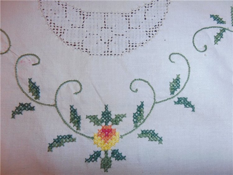 Личная коллекция винтажных скатертей и салфеток (фото 3)