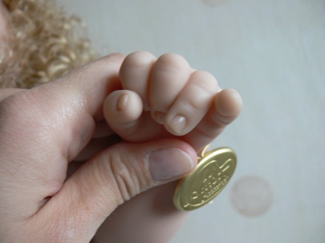 Необыкновенно красивая девушка Harvest Ball, Lee Middleton