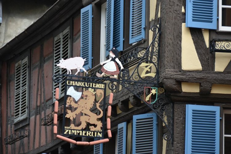 Очарование стринных французских городов