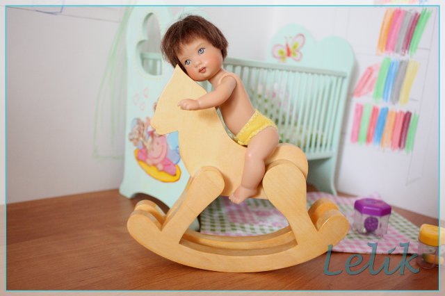 Кроватка для малышки, в масштабе 1:6 | Бэйбики Кроватка для малышки, в масштабе 1:6