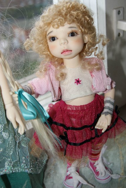 Две сестрицы от Kimberly (Kim) Lasher - Лилли (Lillie) и Синди (Sinderella)