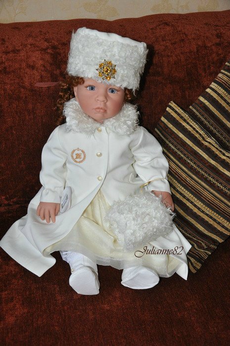 Middleton Doll: "Winter Splendor" из серии L'Innocence автор Ева Хеланд и кудряшка "С Днем Рождения, Тедди!"