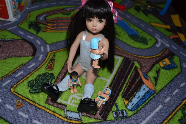 Поездка Евочки на дачу | Бэйбики Поездка Евочки на дачу — Куклы Iplehouse (Иплхаус): BJD (БЖД) (фото 10)