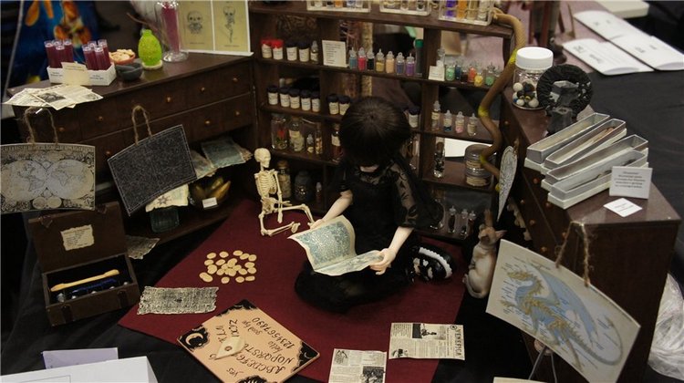 Москва, Второй Фестиваль шарнирных кукол. Тема "ЯРМАРКА", 2011