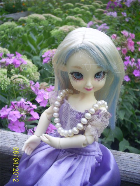 Миюки, Doll leaves