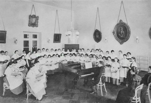 Ко Дню знаний. Из истории женского образования в России (фото 8)