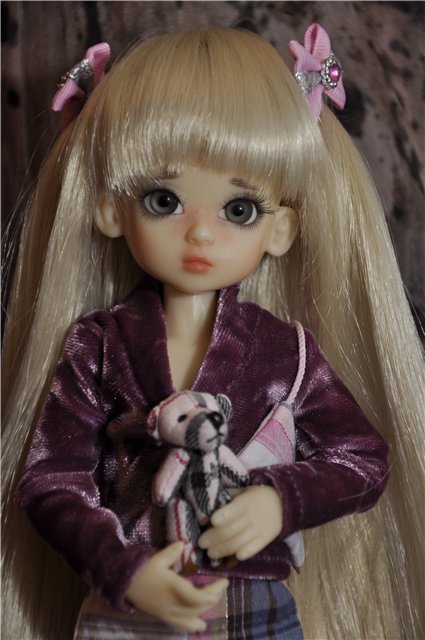 "Говорят под Новый год, что не пожелается..." - пятый тиник от Kaye Wiggs Millie fairskin у нас дома