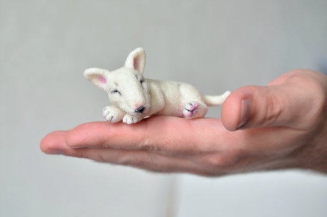 И еще один сплюшка. Игрушка валянием своими руками (фото 4)