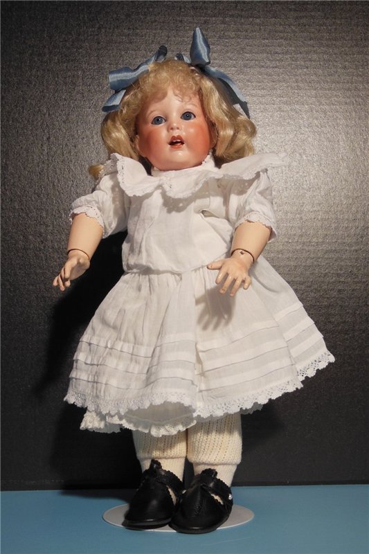 Нужна ли реставрация антикварной кукле (фото 2)