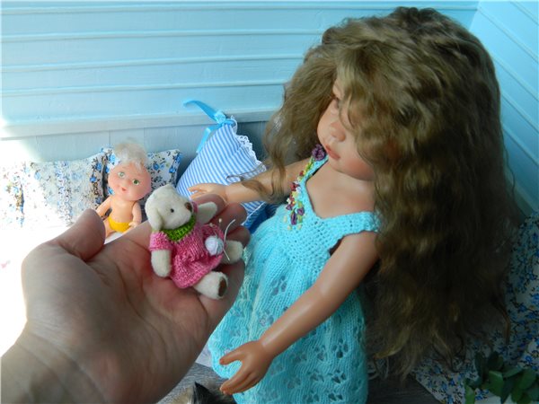 "Кукла превращается..превращается кукла... в очаровательную девочку... с глазами цвета неба...!" (фото 10)
