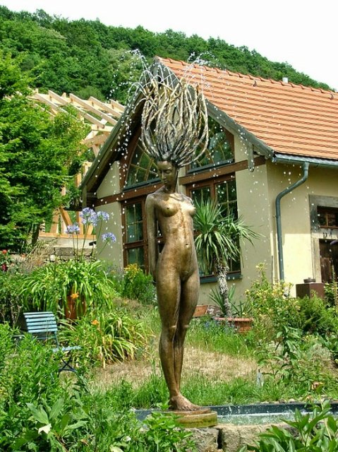 Фонтаны скульптора Malgorzata Chodakowska (фото 9)