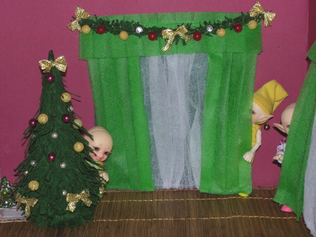 Занавесочная история. Кукольная миниатюра