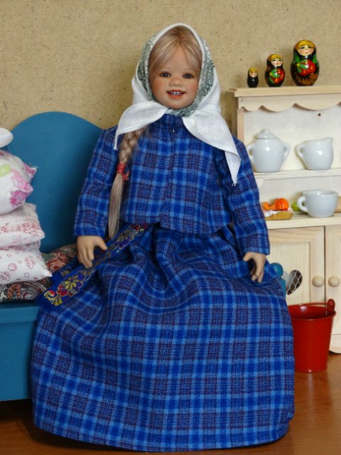 Любимые малышки-химочки в уральских костюмах