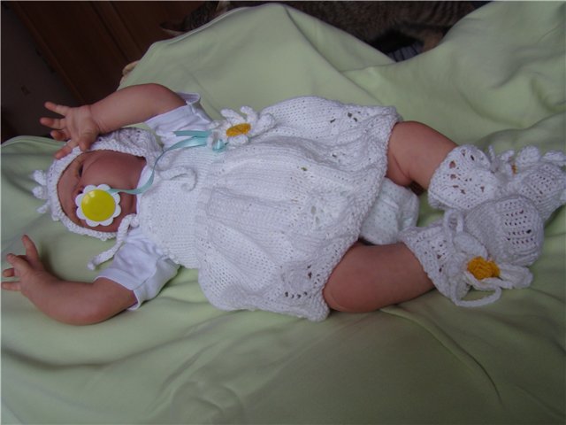 Раз ромашка,два ромашка...идея ценой в 15 рублей. Комплект для моей куклы реборн