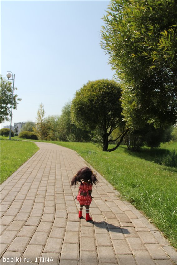 Вупи на прогулке. Лиззи (Lizzie) от Connie Lowe