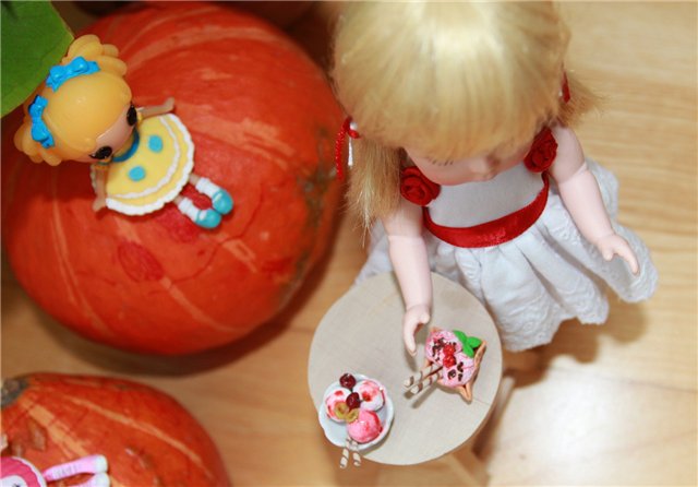 Алиса в стране чудес, совсем не по Льюису Кэрроллу Кукла Madame Alexander (фото 6)