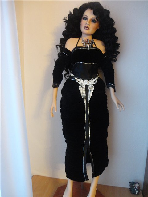 Моя черноволосая красавица Татьяна. Фарфоровая кукла