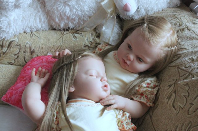 Сестенки Арианночки. Куколки реборн Виктории Вишни