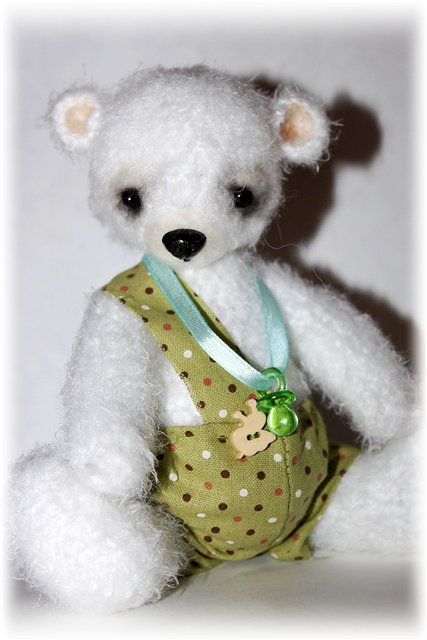 Миша Саша... Александр - игрушка вязанная крючком (фото 2)