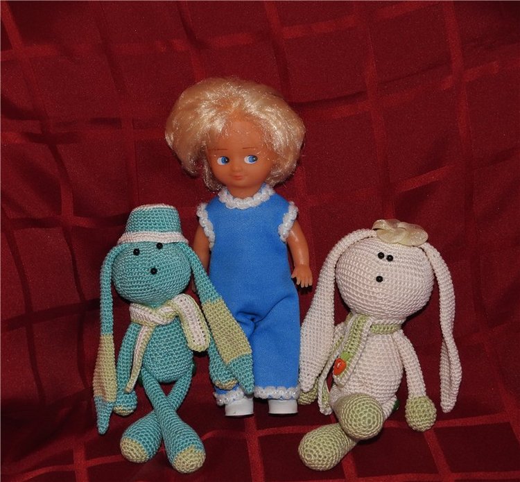 Авторские вязаные зайцы - амигуруми. Игрушки вязанные спицами (фото 5)