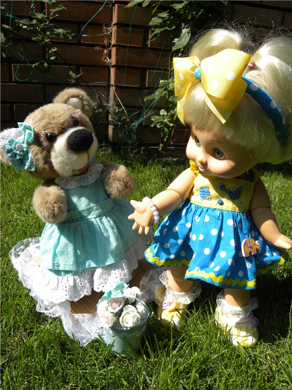 Девочки на прогулке — Куклы Galoob Baby Face (Фейсинки): винтаж 90