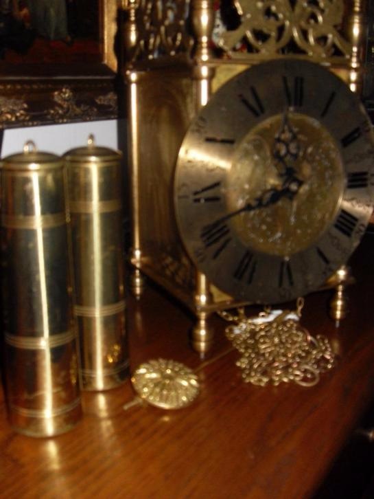 Старинные часы еще идут. Коллекция старинных часов