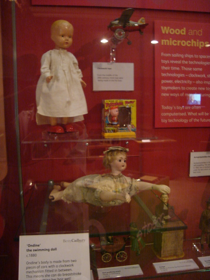 Музей кукол в поместье Садбери Холл