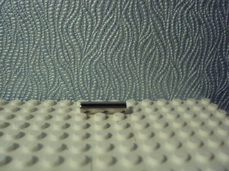 Как быстро уложить спать малыша, потерявшего соску с магнитиком (или: бутылочка - своими руками из подручных средств) (фото