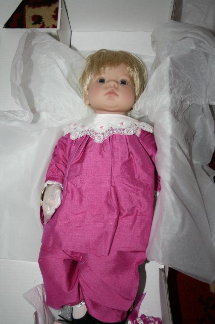 Девочка? Мальчик? Кукла Lee Middleton