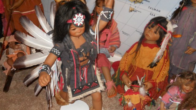 Уникальная коллекция кукол из Техассa - продолжение