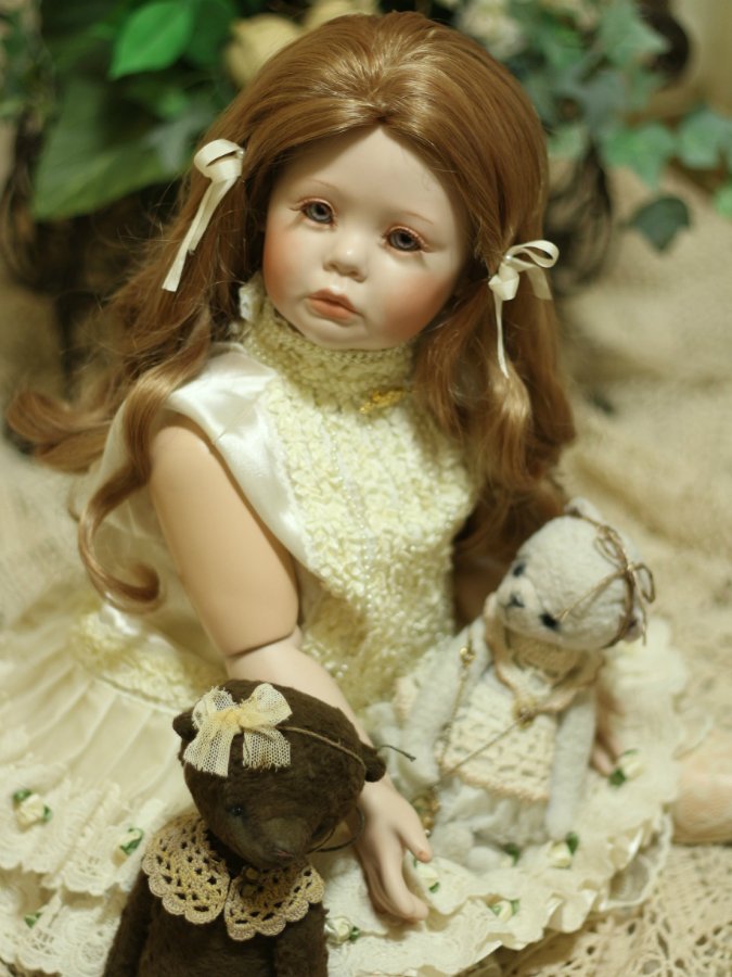 Девочка другой эпохи - милый ангел редчайшей красоты