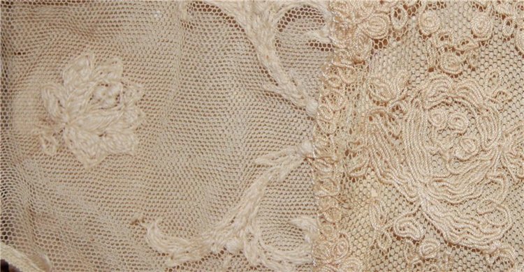 "Meine Tochter ist 6" Антикварный гардероб для карманной куколки