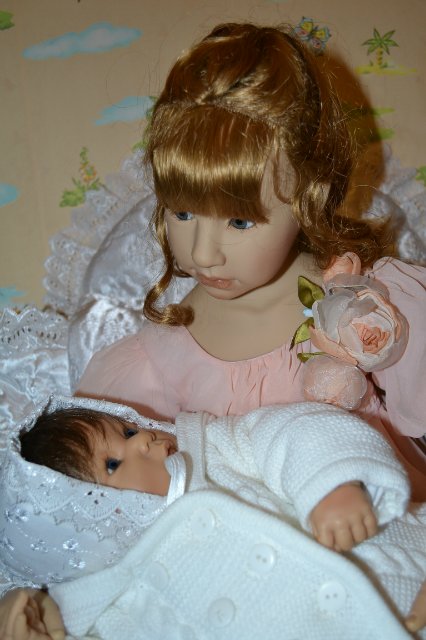 А у Гвэн появилась сестренка (или братик) (фото 9)