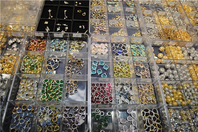 Выставка на Тишинке "Атмосфера творчества" - 2014. Мечты сороки сбываются! Блеск и великолепие