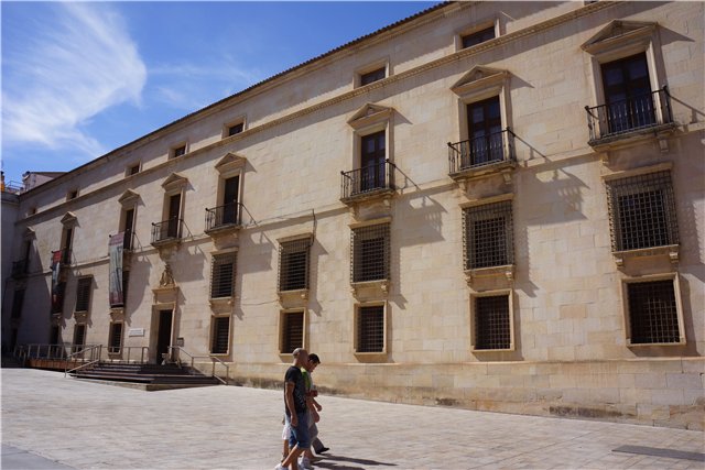 Испанский калейдоскоп. Часть 4. Куколки Blythe в Гвадалахаре. Фестиваль марионеток. Сигуэнса за час