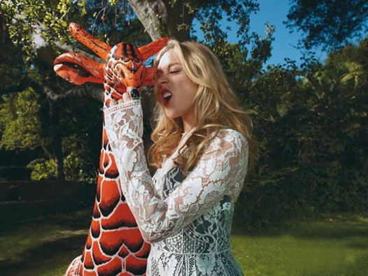 Глубока ли кроличья нора или Хэллоуин в Зазеркалье